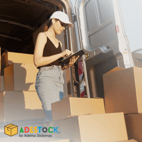 Emprendedor Pyme usando ADEstock para gestion de inventario